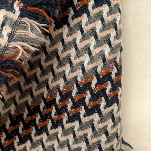 MODENA Knit Blanket Scarf - Picture 6 of 6